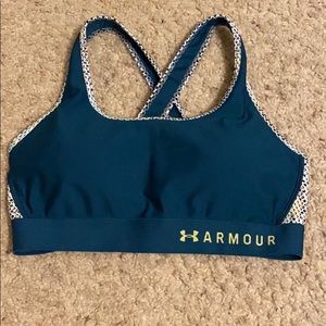 Under Armour Sports Bra 💕